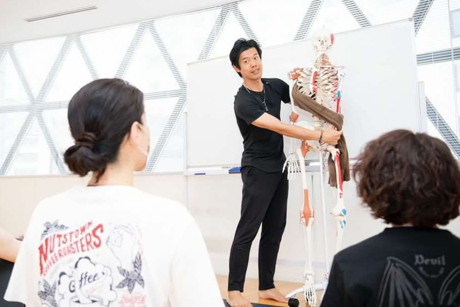 YogaFessional｜木村匠 -プロとしてヨガを伝える人びと | ヨガワークス