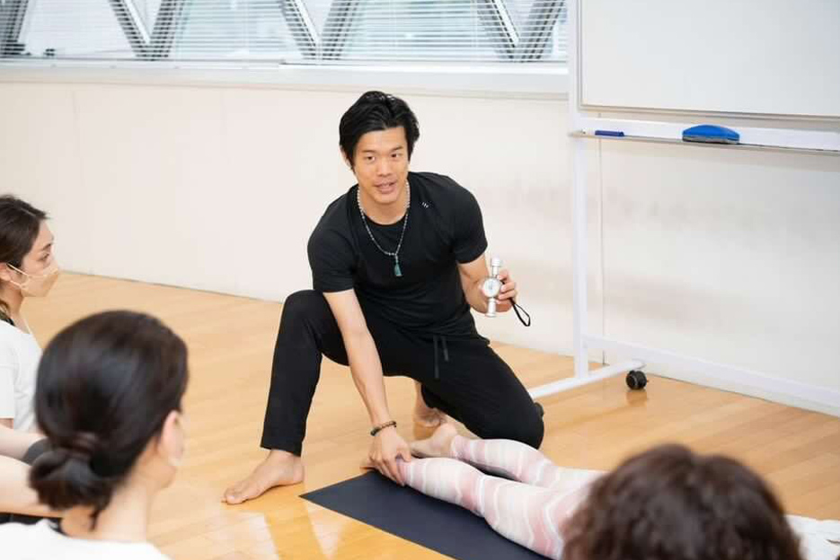 YogaFessional｜木村匠 -プロとしてヨガを伝える人びと | ヨガワークス